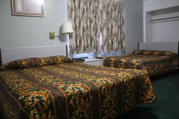 Thunderchief Inn 7